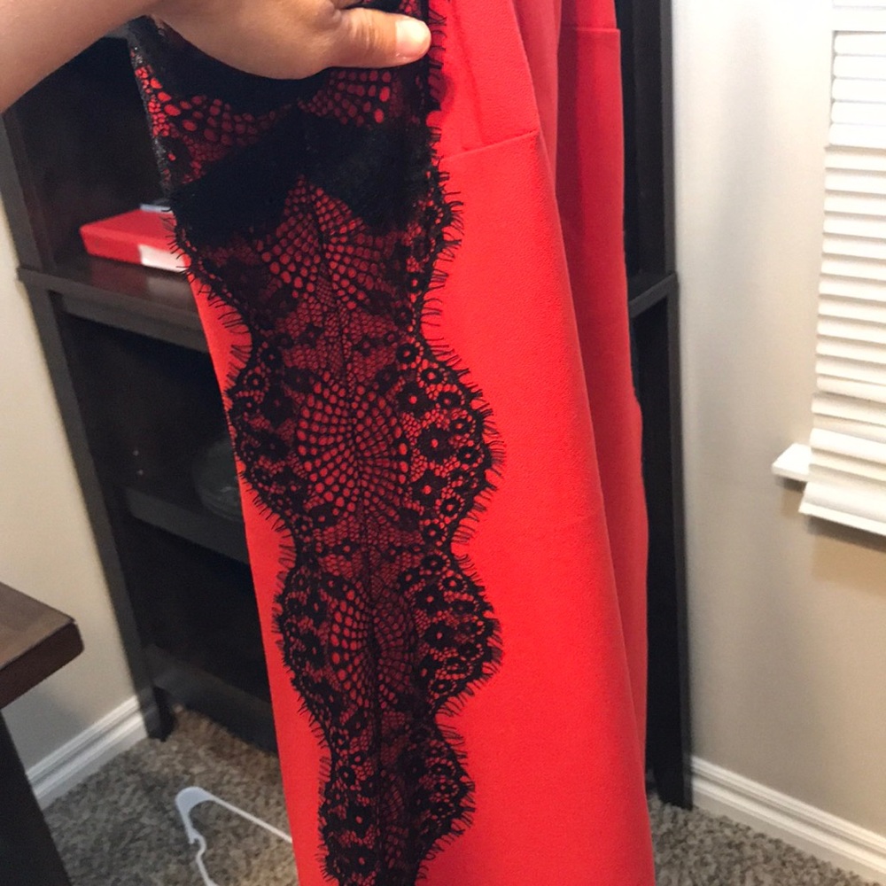 Donna Morgan red dress with black lace details. - Picture 7 of 7